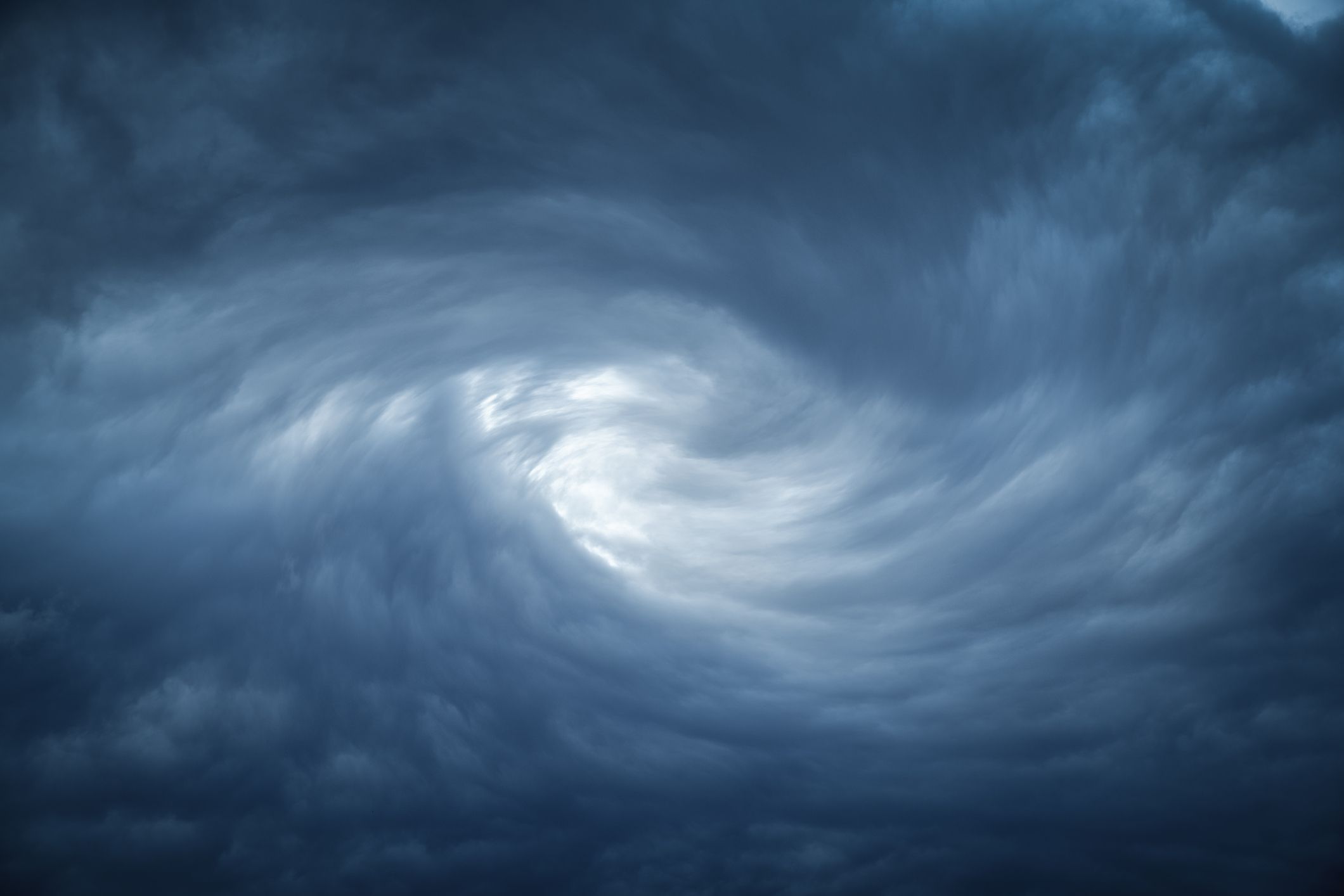 Entenda: Tornado x Microexplosão