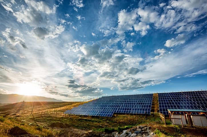 Avaliação da radiação solar e caracterização do potencial energético para usinas fotovoltaicas